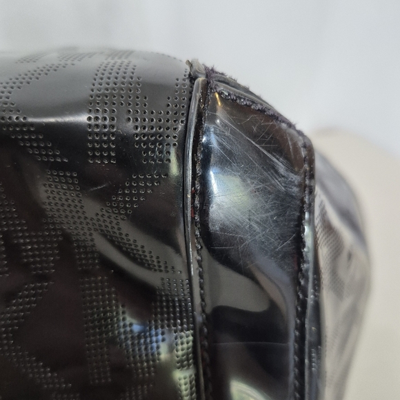 Michael Kors Delancy Studded Mirrored Metallic Chain-Link Strap Tote PLUS Wallet - Picture 10 of 16